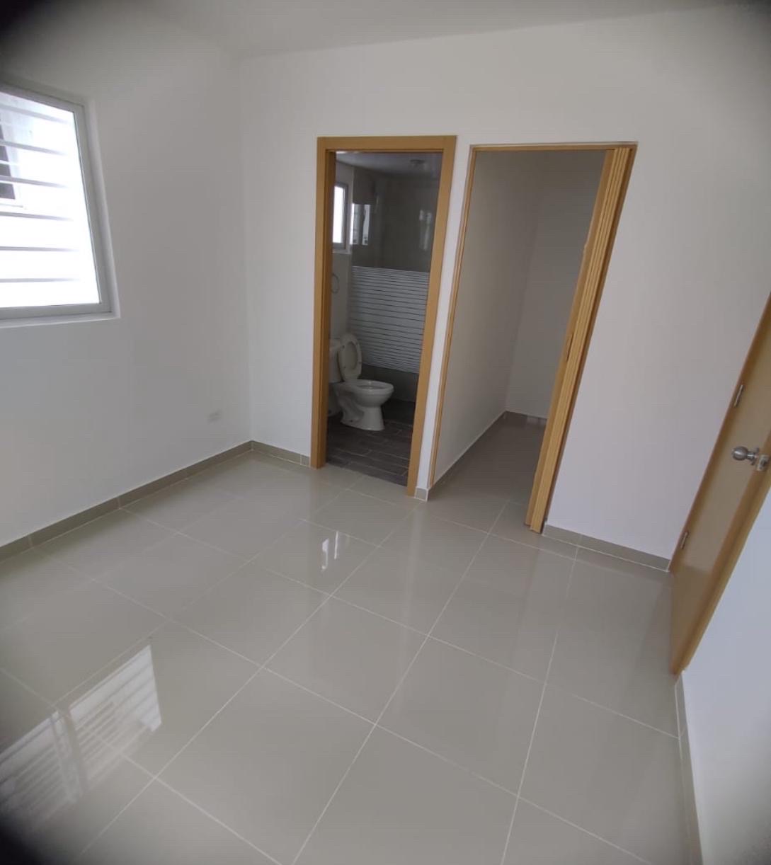 apartamentos - Apartamento en venta  de 3 habitaciones Santo Domingo Oeste  1