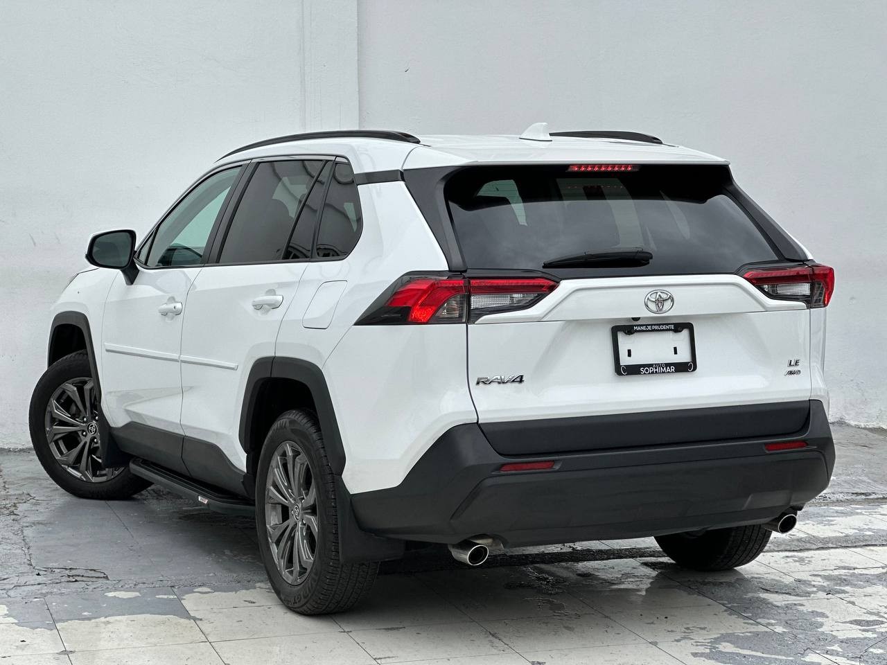 jeepetas y camionetas - TOYOTA RAV4 LE  2019 4