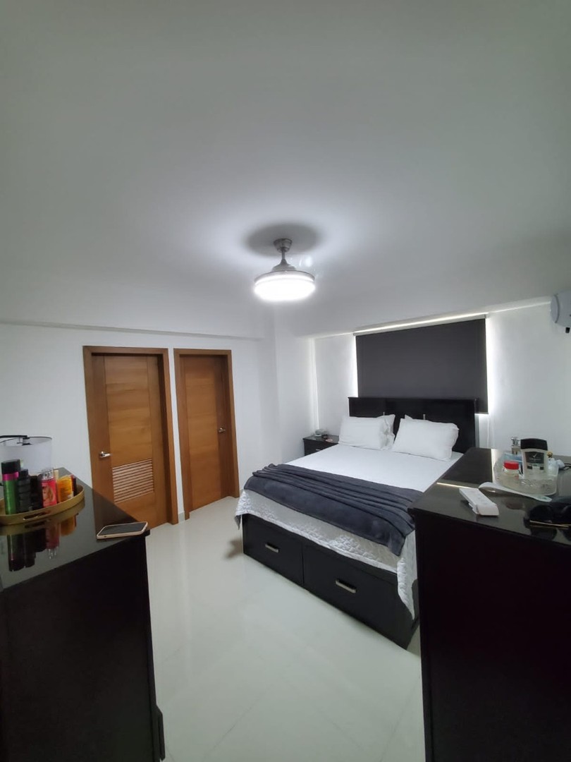 apartamentos - ALQUILO Bello apto en alquiler Finamente amueblado Bella vista norte 125 metros 4