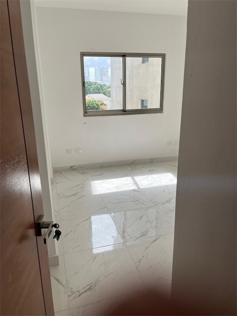 apartamentos - Vendo apto en Los cacicazgos nuevo 
4to Piso 
175.Mts. 1