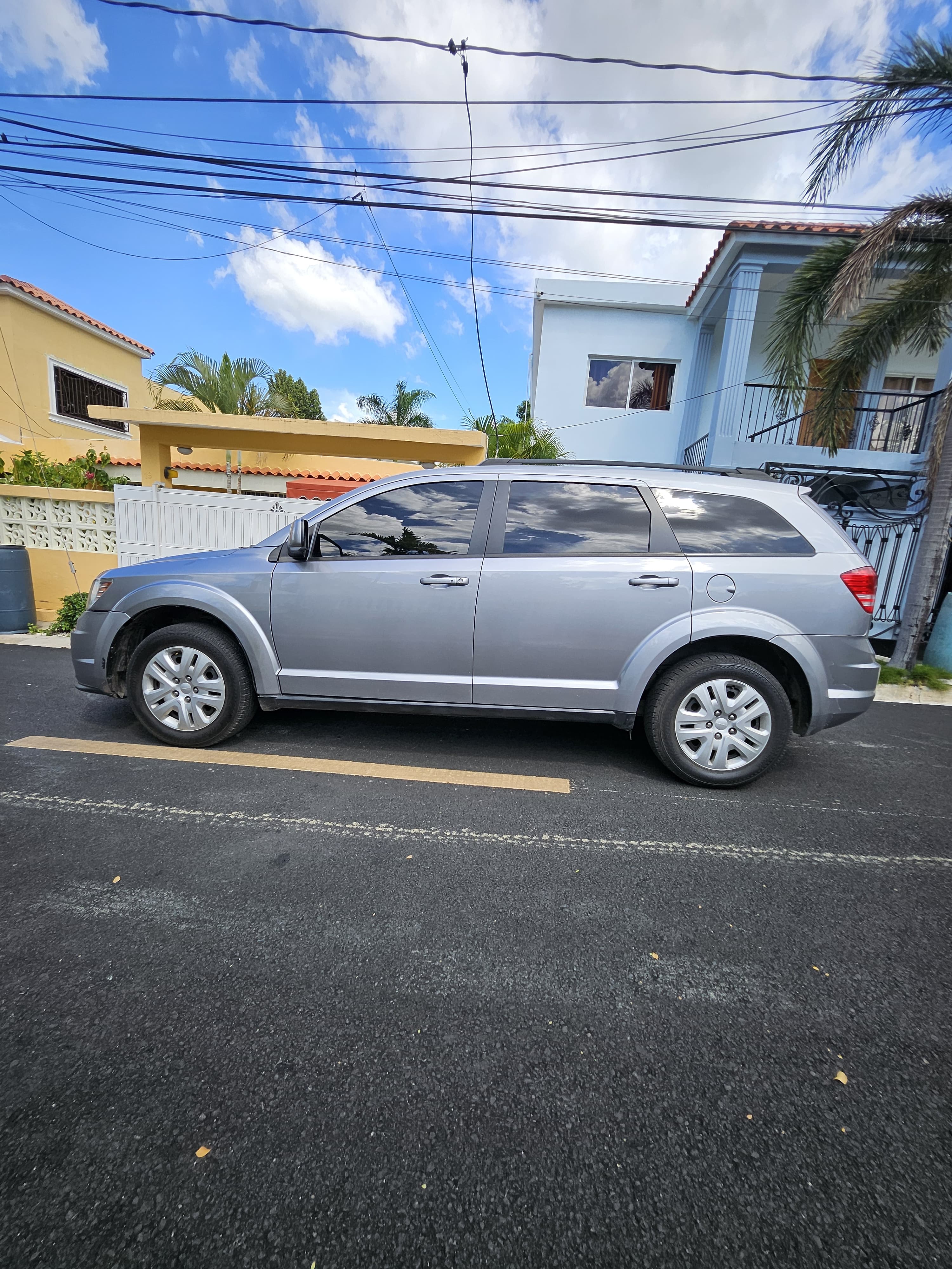 jeepetas y camionetas - Dodge Journey 2017 Plateada en Venta 2