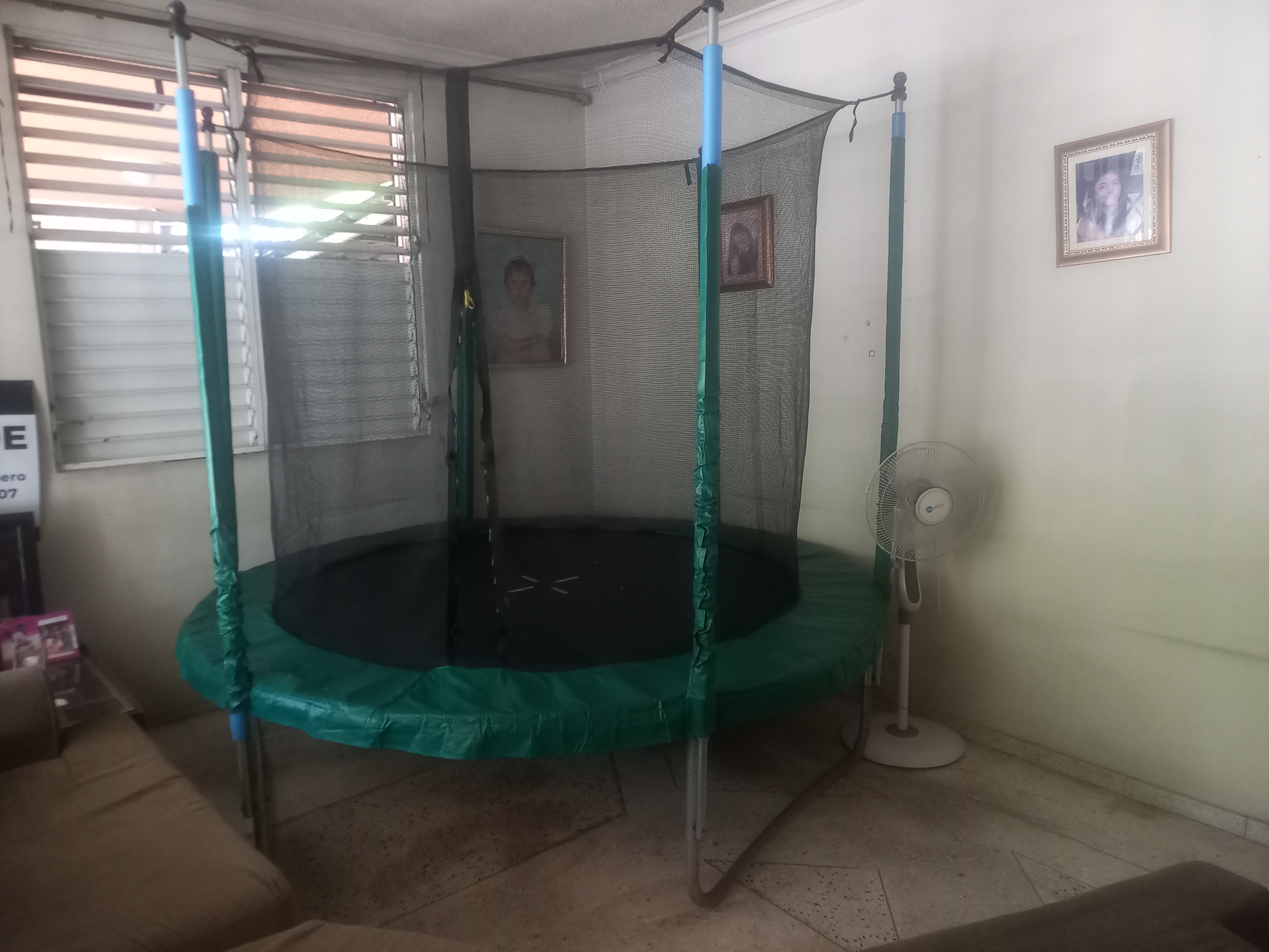 juguetes - Vendo trampolín grande para patio 1