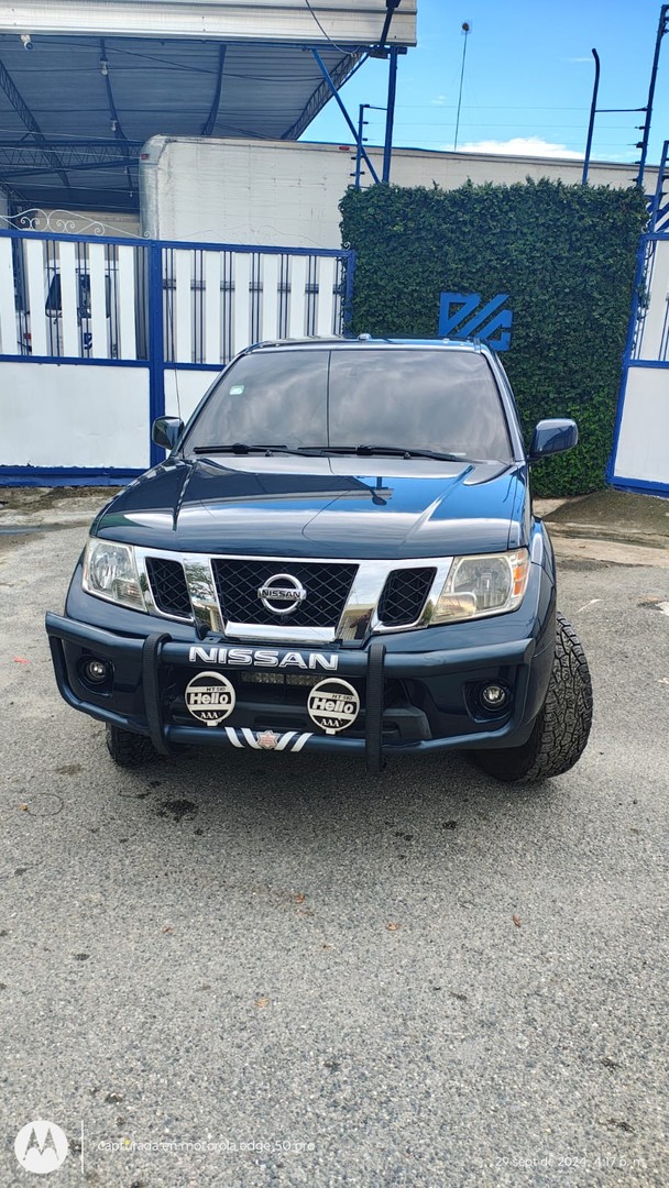 jeepetas y camionetas - Nissan Frontier 2016 Americana  9