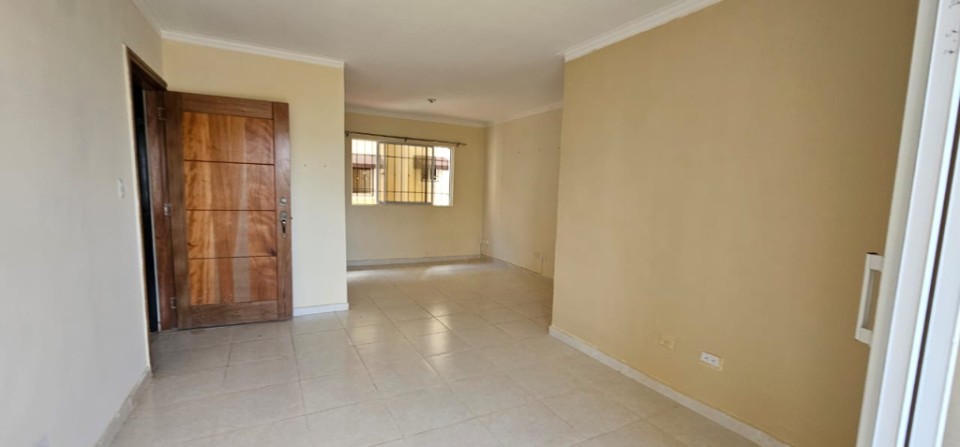 apartamentos - San Isidro Ladrador, Santo Domingo Este, al lado del Supermercado Bravo