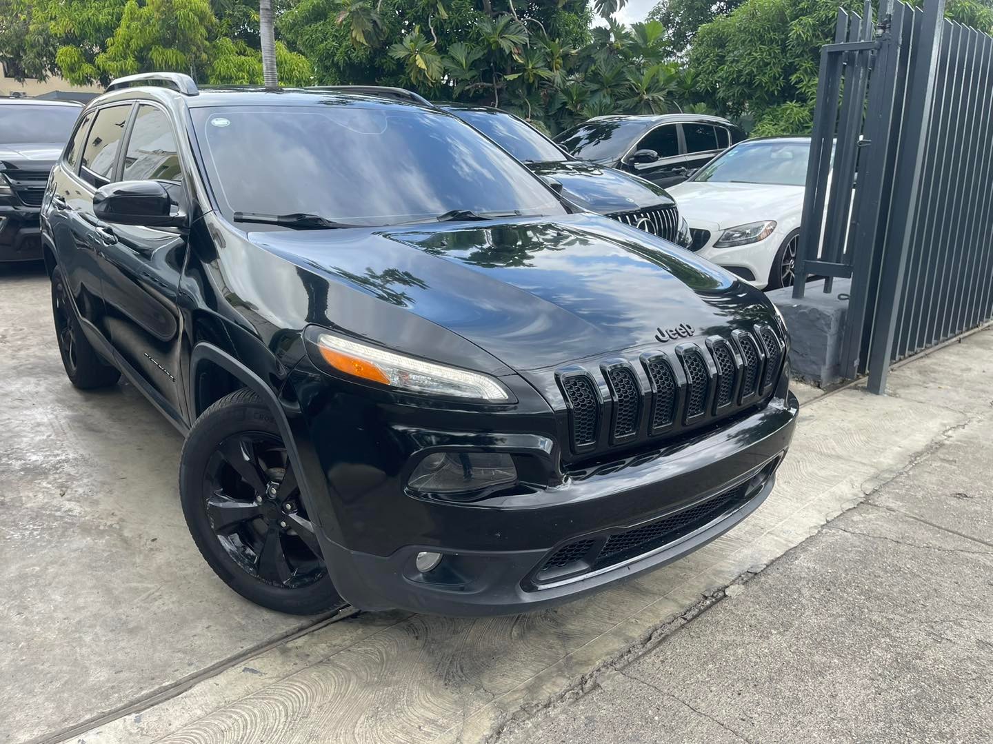 jeepetas y camionetas - JEEP  CHEROKEE SPORT  2018 0