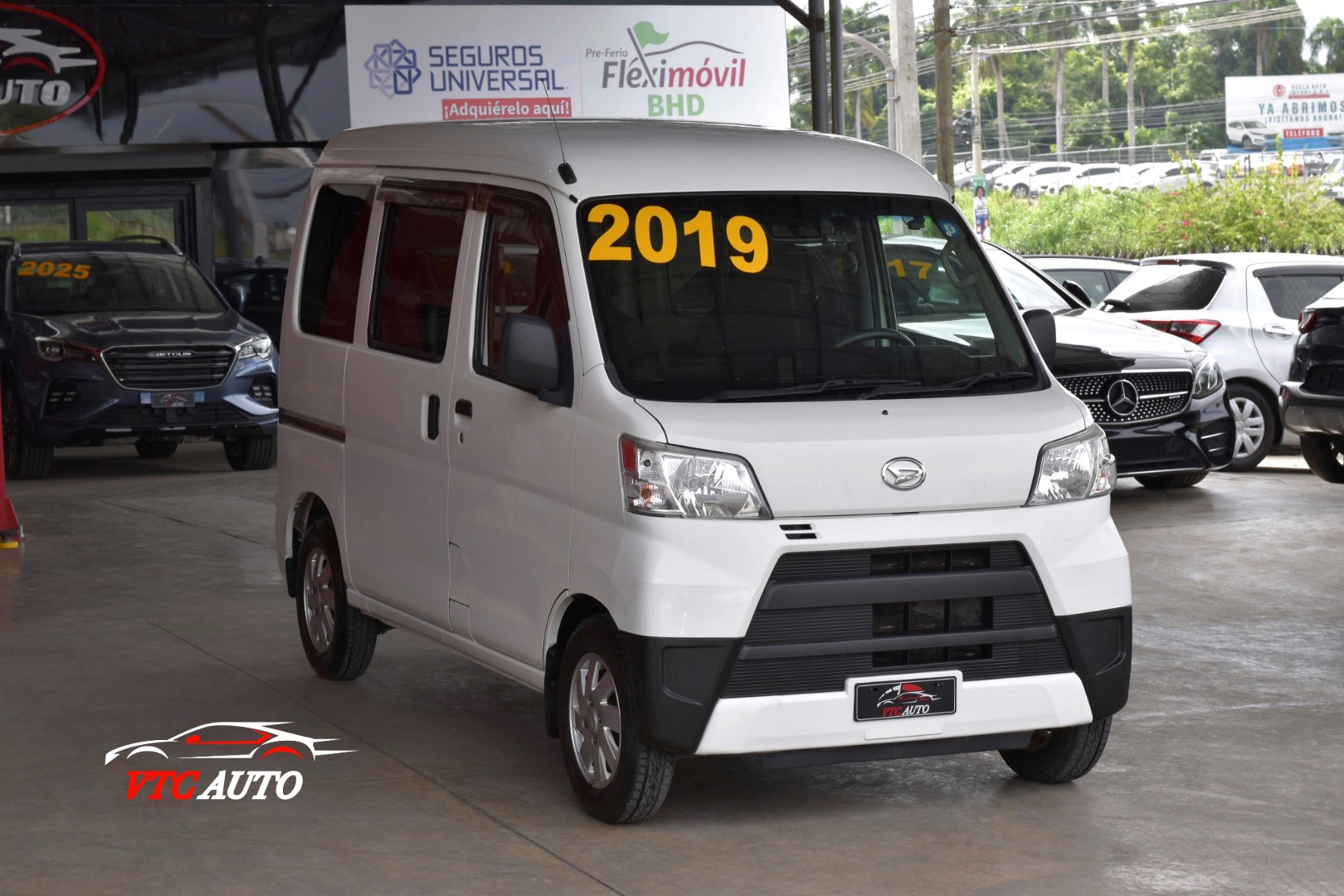 jeepetas y camionetas - Daihatsu Hijet Hybrid 2019, Recién importada en excelentes condiciones