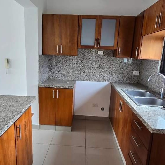 apartamentos - rento 3ro 4to piso los álamos a 2 minutos del homs 