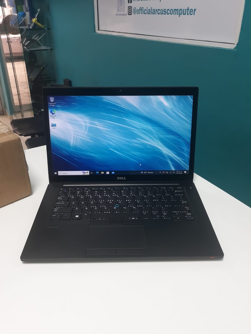 computadoras y laptops - Laptop, Dell Latitude 7480 (touch) / 7th Gen, Intel Core i5 / 8GB DDR4 / 256GB S