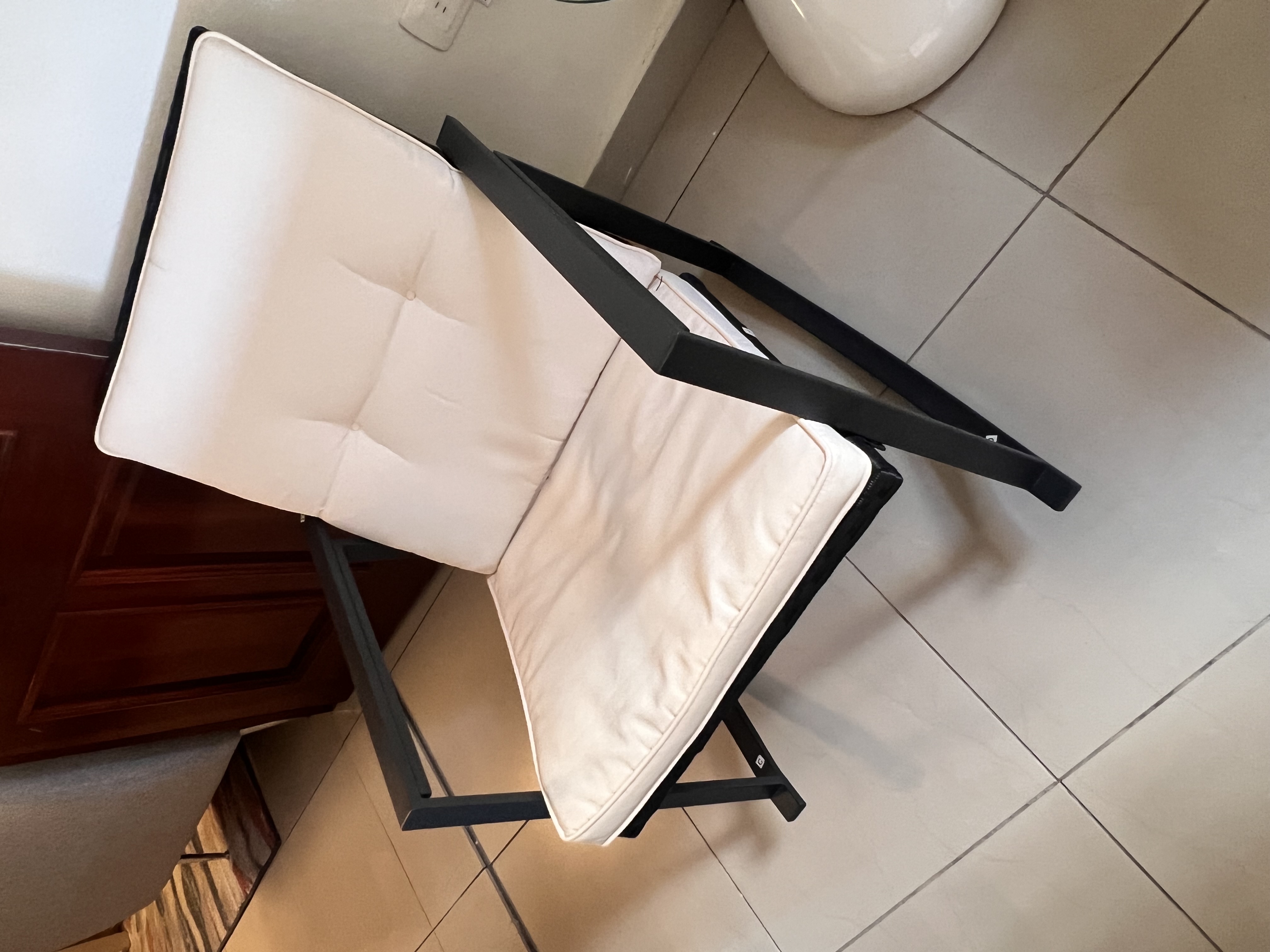 muebles y colchones - Se vende silla en excelentes condiciones  2