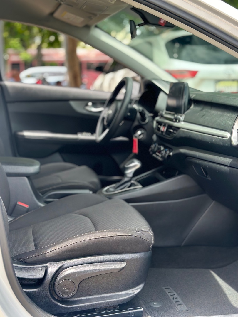 carros - 2019 Kia Forte LXS CLEAN CARFAX  5