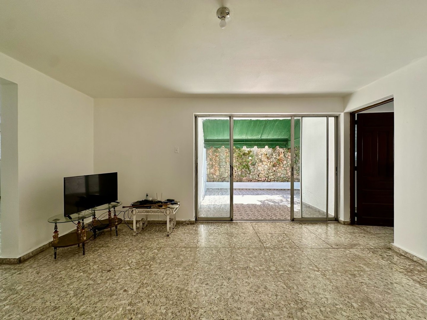 casas vacacionales y villas - Casa en La Castellana, Santo Domingo  9