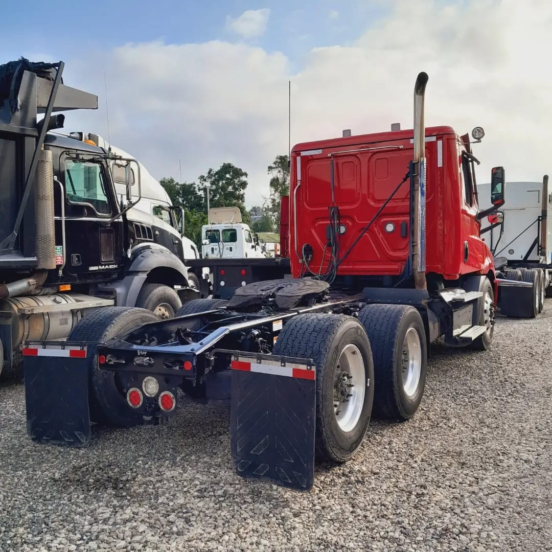 camiones y vehiculos pesados - FREIGHTLINER CASCADIA año 2021 5