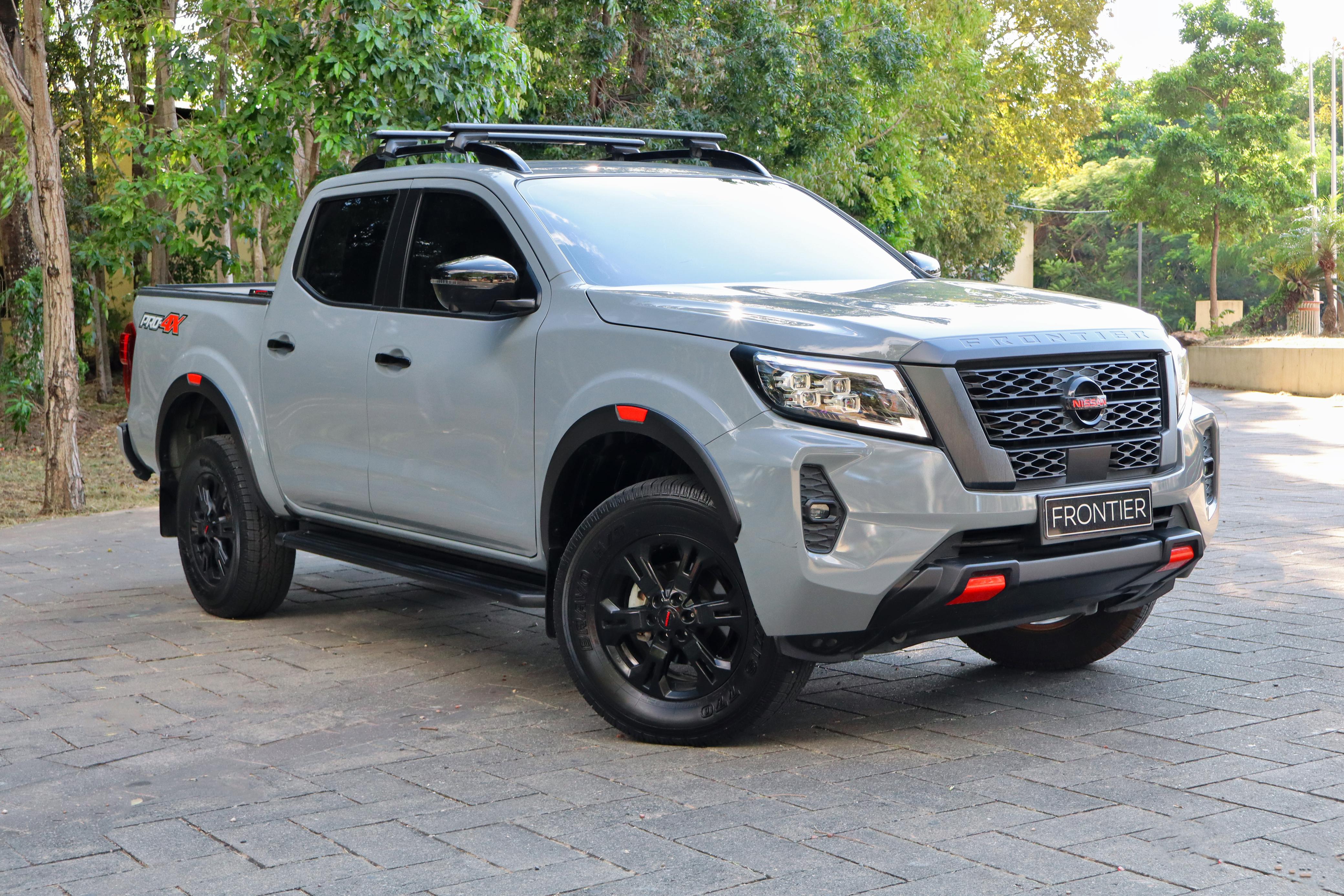 jeepetas y camionetas - Montate en esta super Nissan frontier pro-4x4 2023 todo terreno 