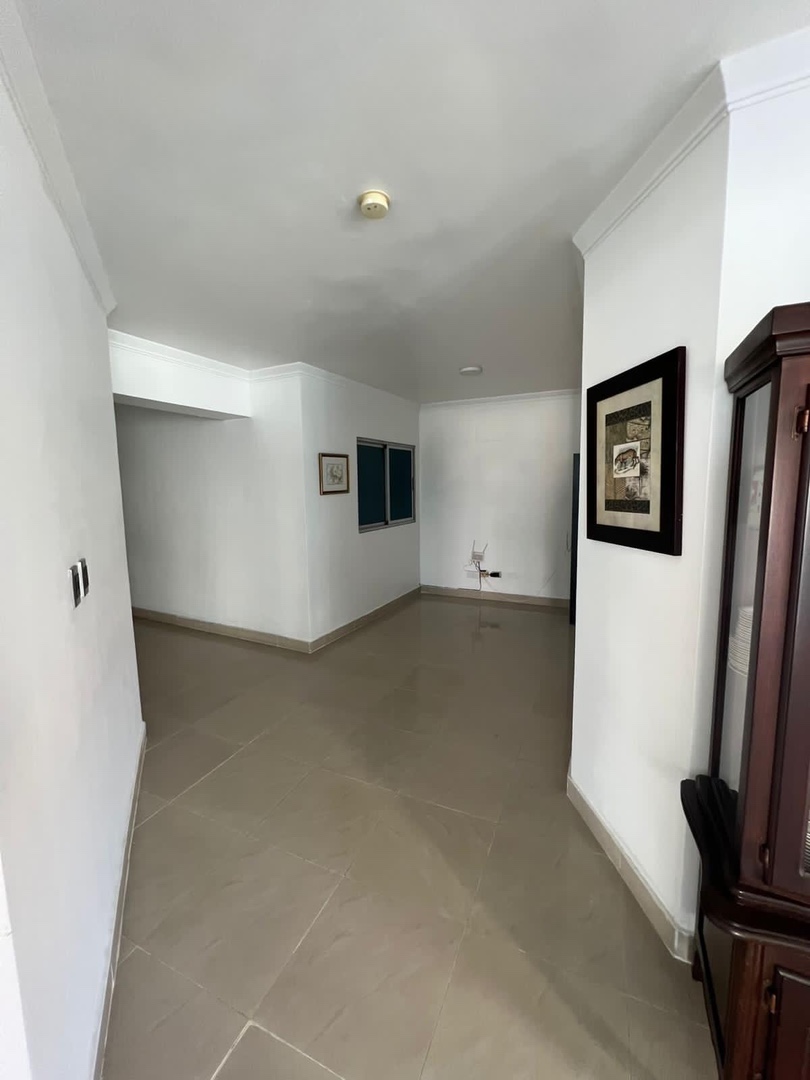 apartamentos - Vendo apto en La Esperilla 
369. MTs2.
3 habitación 
3.5 baños 
3 Balcon 
 7