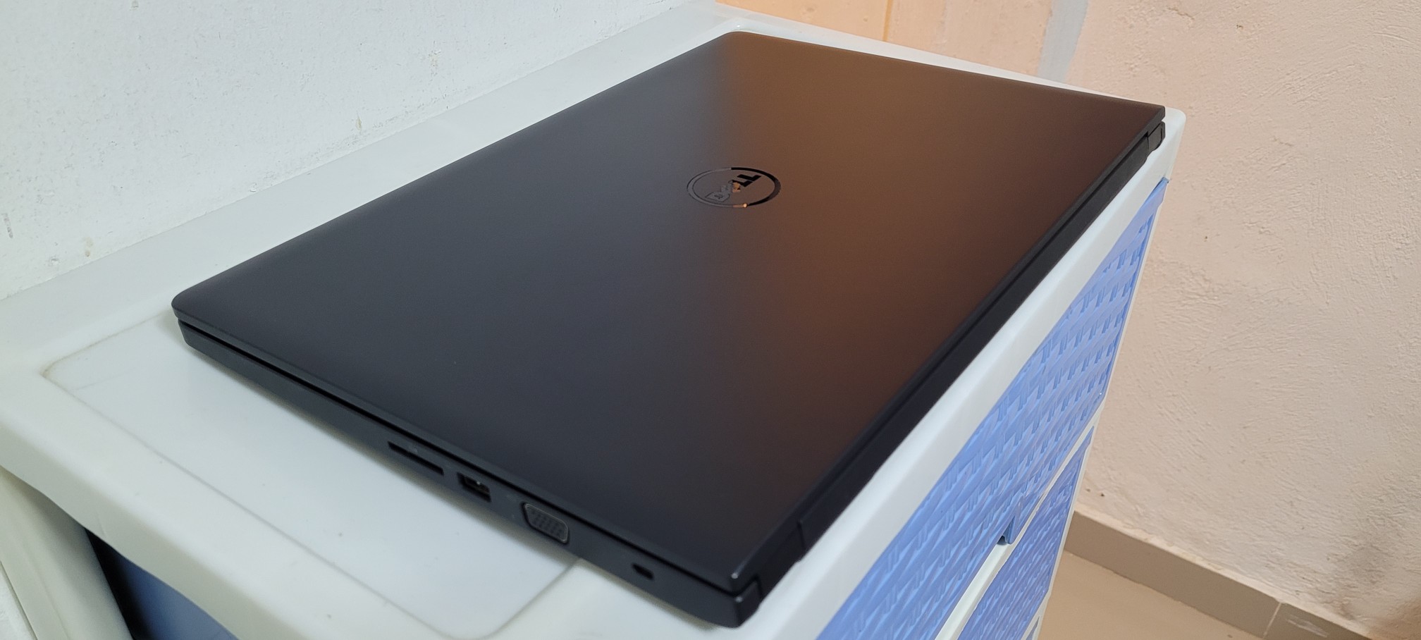 computadoras y laptops - Dell latitude 17 Pulg Core i5 8va Gen Ram 8gb ddr4 Disco 256gb Solido hd 2