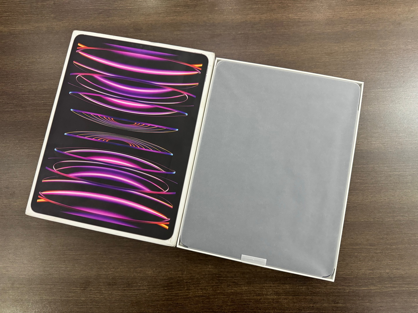 celulares y tabletas - iPad Pro 12.9 inch 256GB SSD M2 Apple Chip, Nuevo, Space Gray, RD$ 50,000 NEG 1