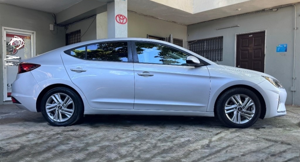 carros - 2020 Hyundai Elantra SEL 75 Millas 7