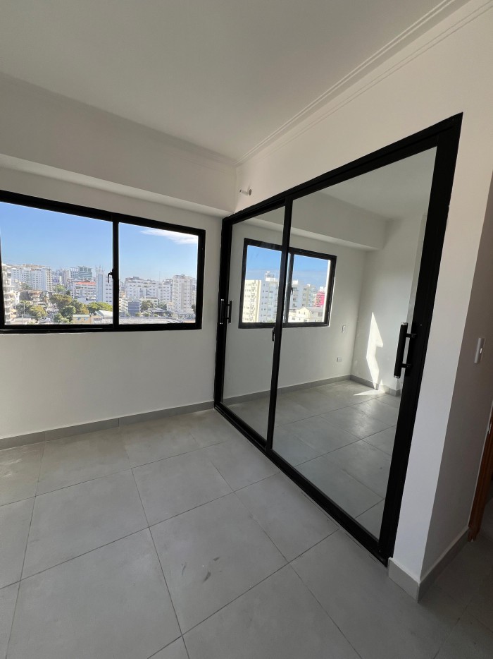 apartamentos - Apartamento en Alquiler piso Alto 2 Habs en Evaristo
Alquiler
USD1,000 3