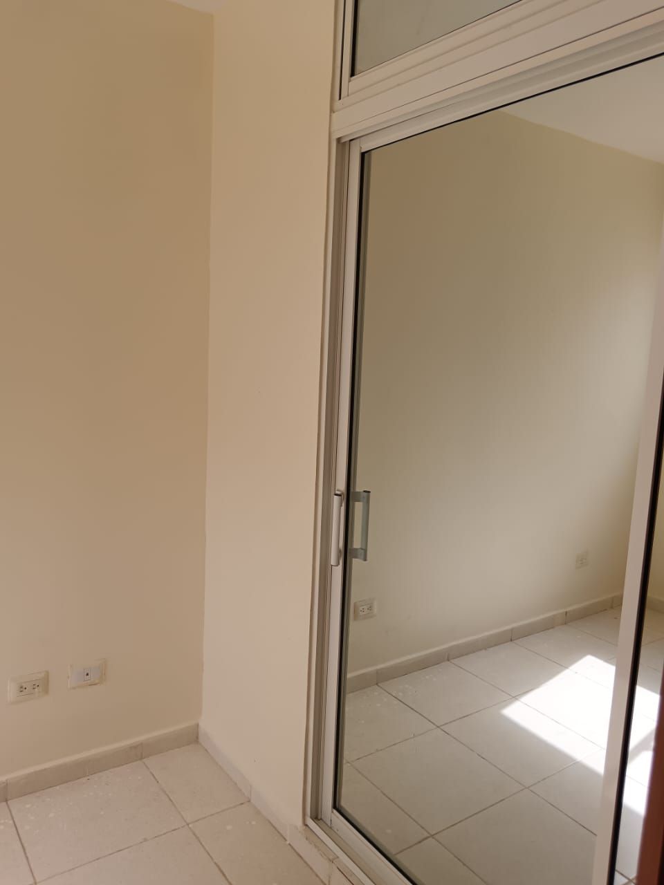 apartamentos - Amplio  apartamento en venta con seguridad 24 hora en  San Isidro Labrador 5