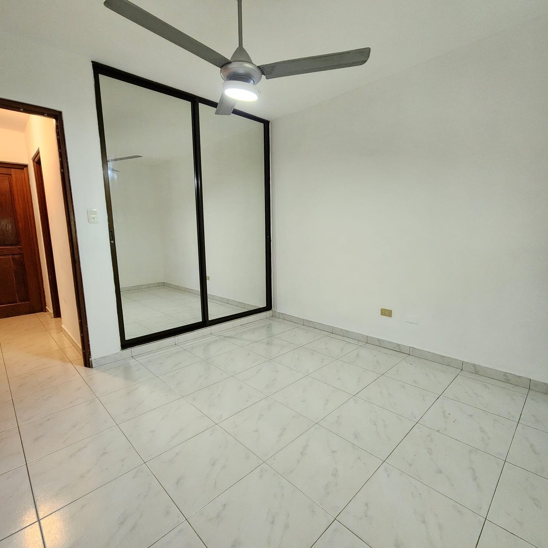 apartamentos - GRAN OPORTUNIDAD Apartamento RENOVADO DLS Cerca de Agora Mall 1