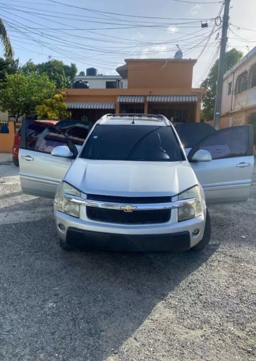 jeepetas y camionetas - Chevrolet Equinox 2006 linda en buenas condiciones