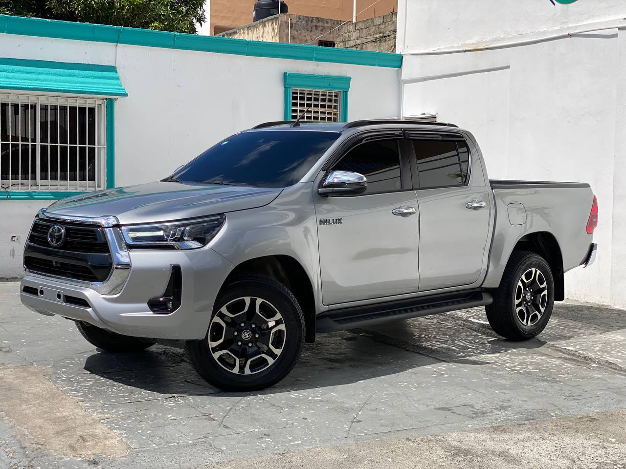 jeepetas y camionetas - TOYOTA HILUX SRV 2023 4