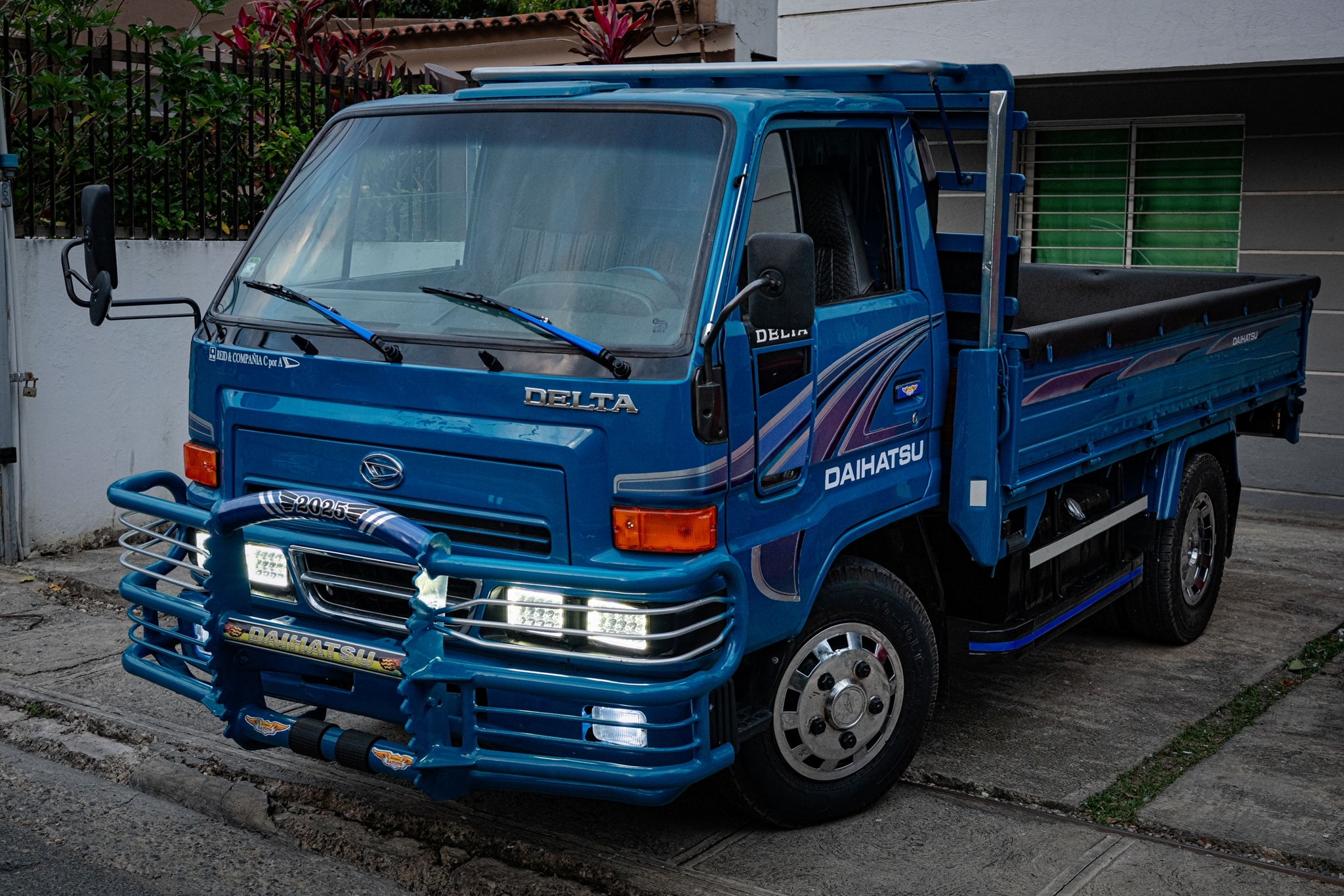 camiones y vehiculos pesados - Diahatsu Delta 2000 un camion confiable de trabajo 1