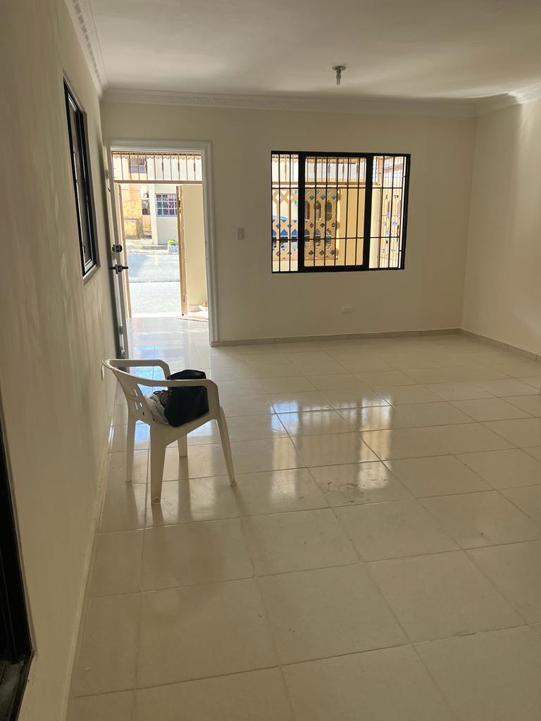 casas - Vendo Casa de 200m2 en El Residencial Mella  8