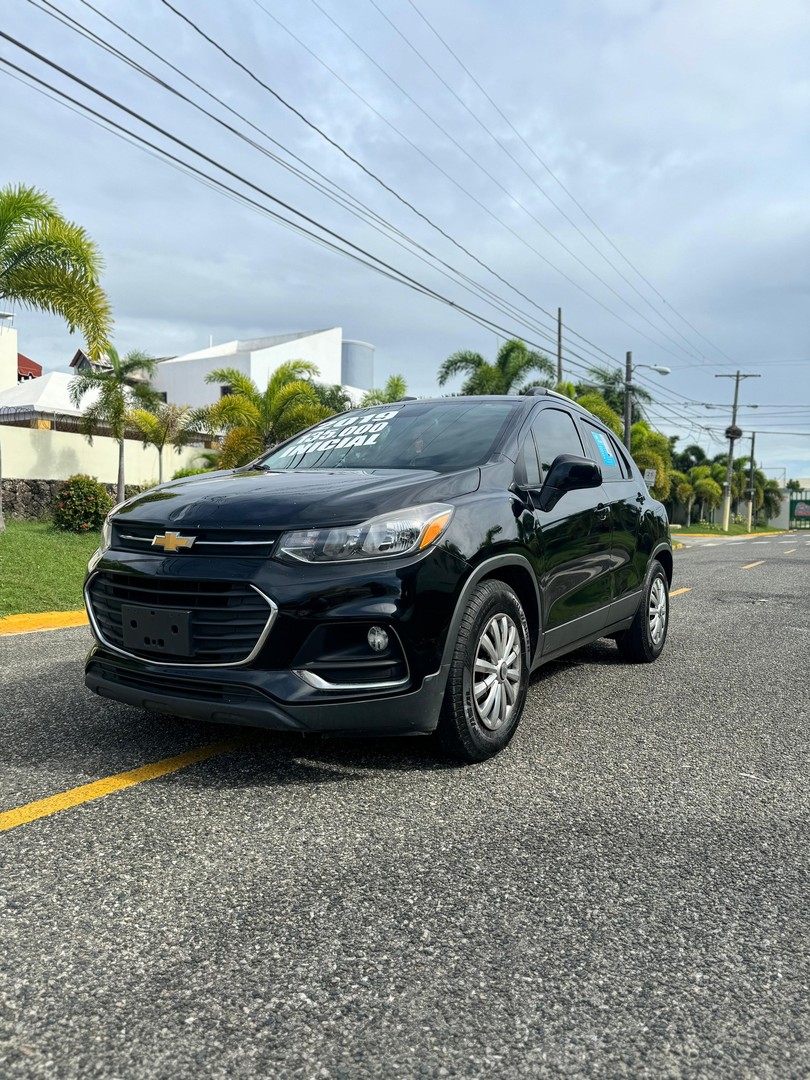 jeepetas y camionetas - Chevrolet trax Lt 2019 3