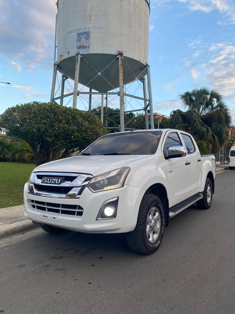 jeepetas y camionetas - Vendo camioneta 