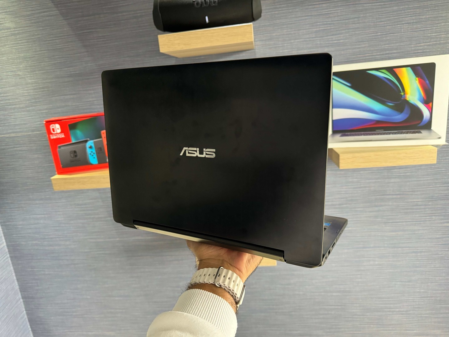 computadoras y laptops - Laptop ASUS Q302L 13.3inch Touchscreen I3/6GB RAM/ 500GB SSD $ 9,500 