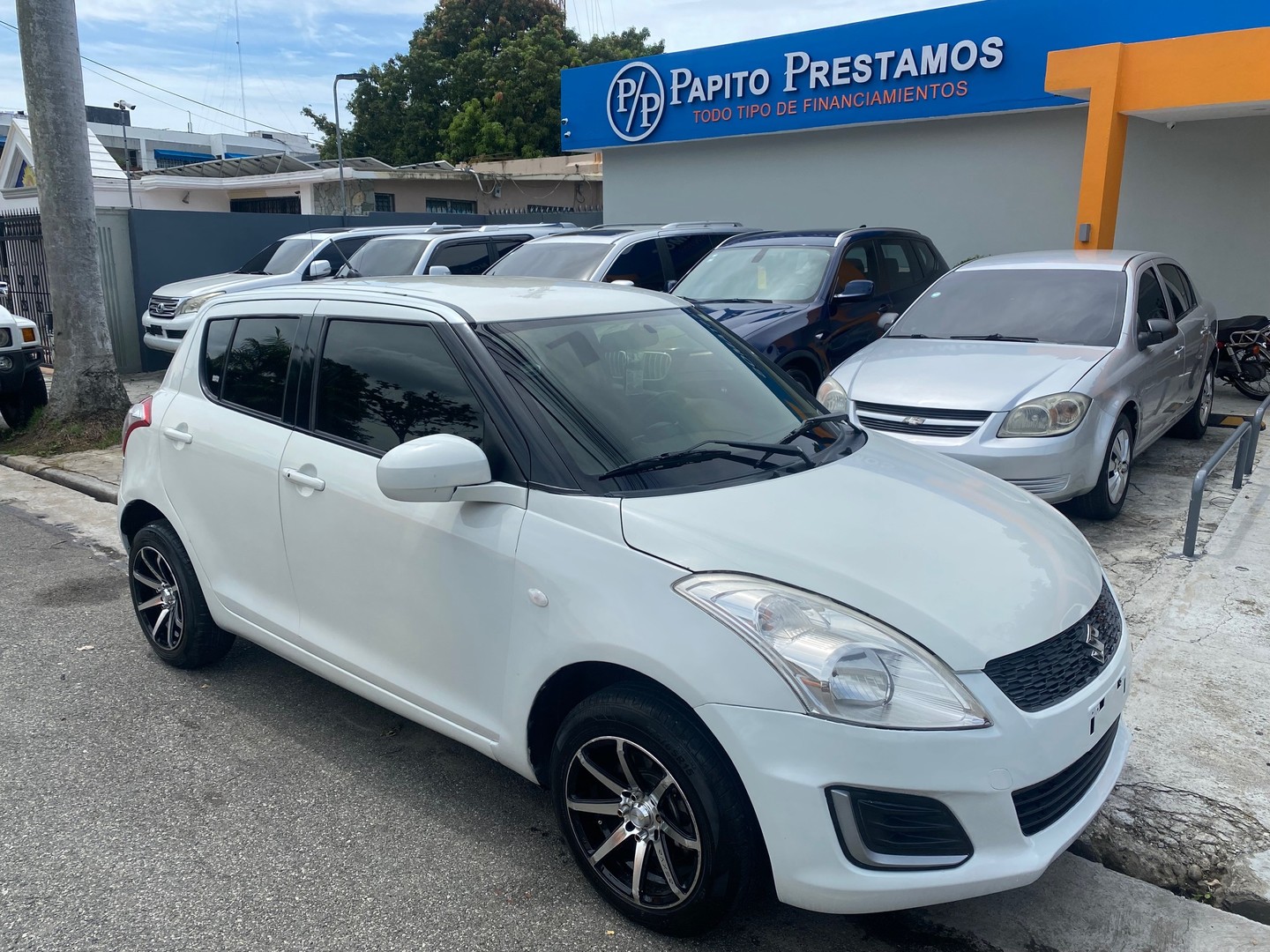 carros - Suzuki Swift 2017