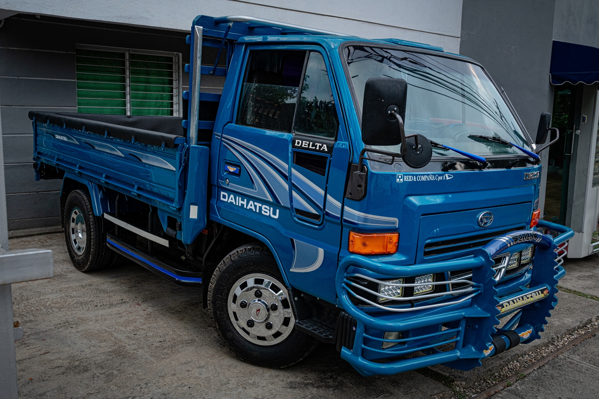 camiones y vehiculos pesados - Diahatsu Delta 2000 un camion confiable de trabajo 2