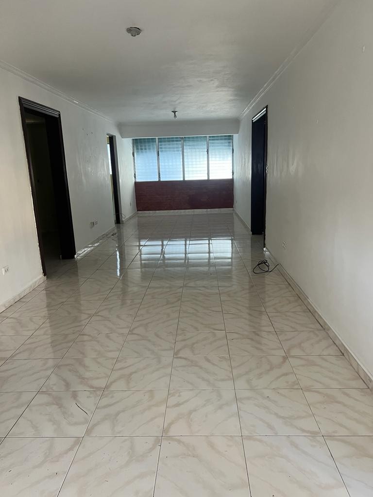 apartamentos - Alquilo apto vacio de 2 hab, 1 baño, balcon integrado, sala, comedor, area de la 1