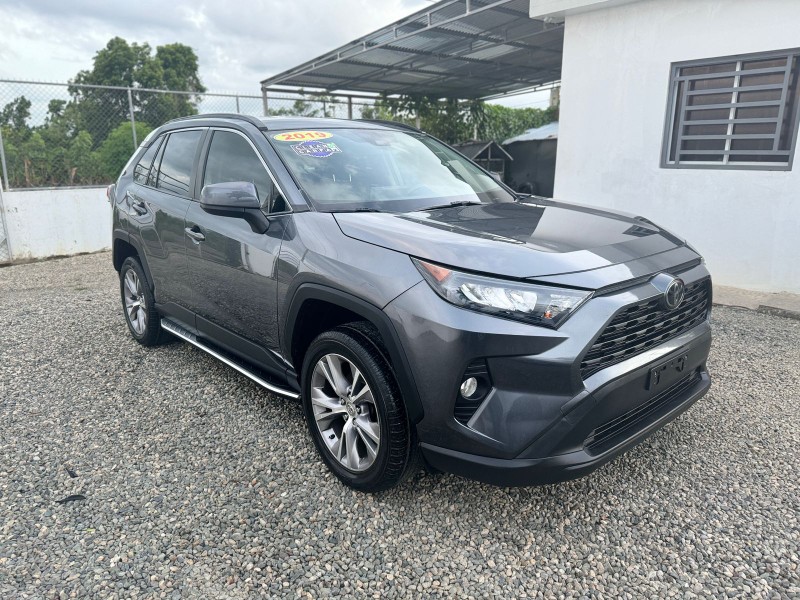 jeepetas y camionetas - Toyota rav4 2019  4