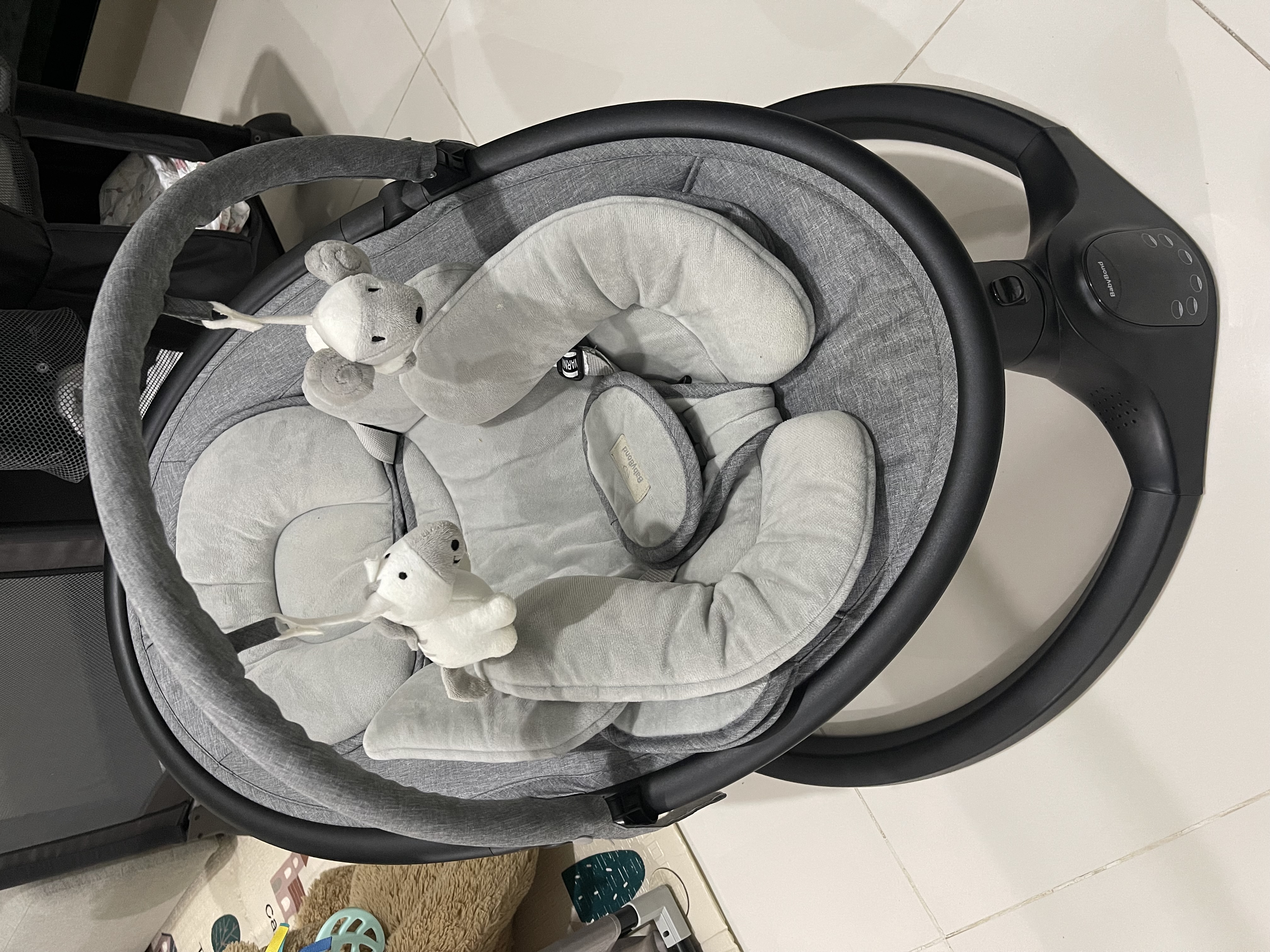 coches y sillas - Silla swinger Bebe con Bluetooth y control