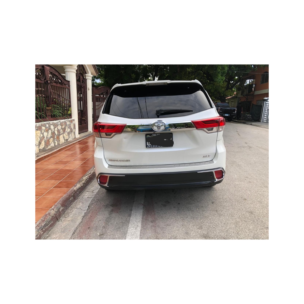 jeepetas y camionetas - TOYOTA HIGHLANDER 2017 XLE FULL 1