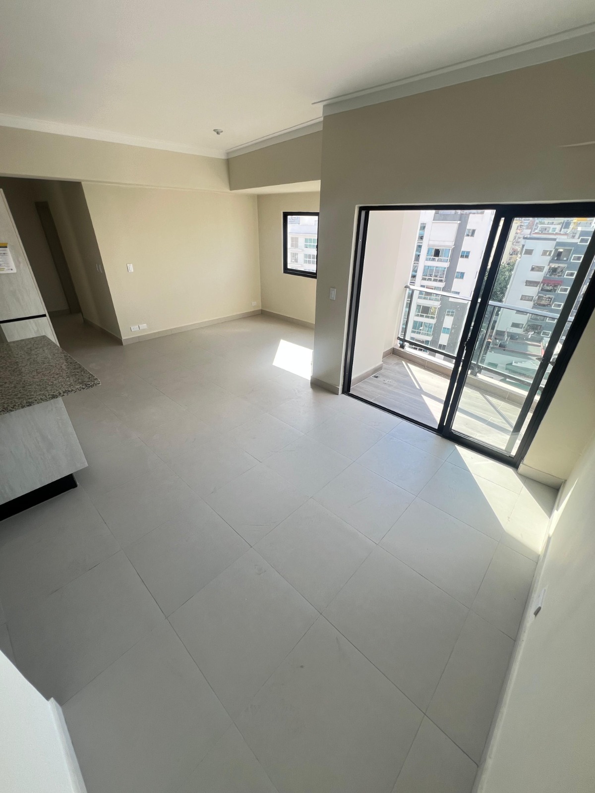 apartamentos - Alquiló piso 9 Evaristo morales dos hab balcón dos 1