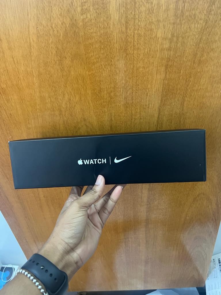 celulares y tabletas - Apple Watch Serie 7 45mm Nike Sellado  0