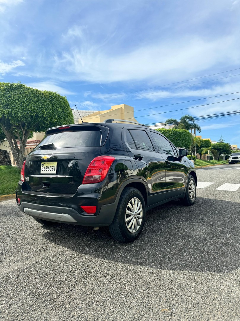 jeepetas y camionetas - Chevrolet trax Lt 2019 5