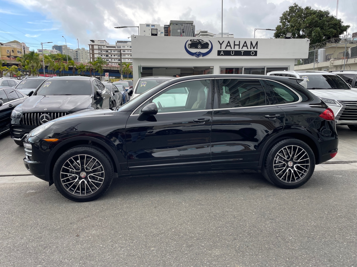 jeepetas y camionetas - Porsche Cayenne Platinum 2014 4