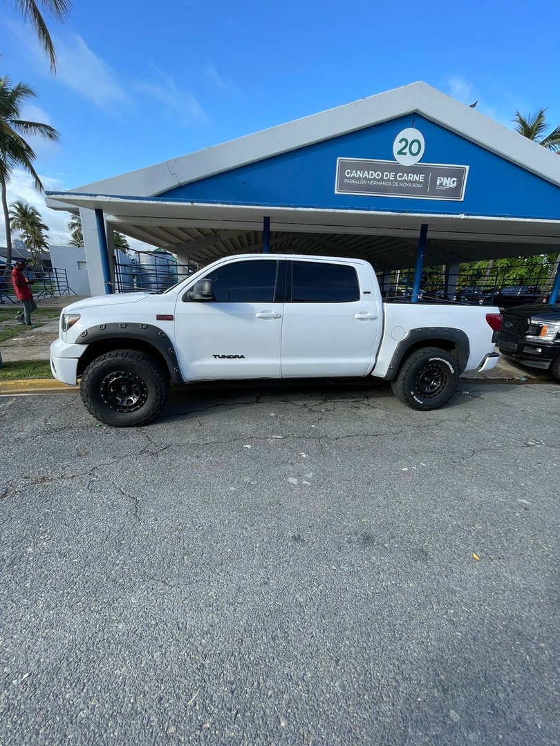 jeepetas y camionetas - Toyota tundra 2010 americana 4x4  1