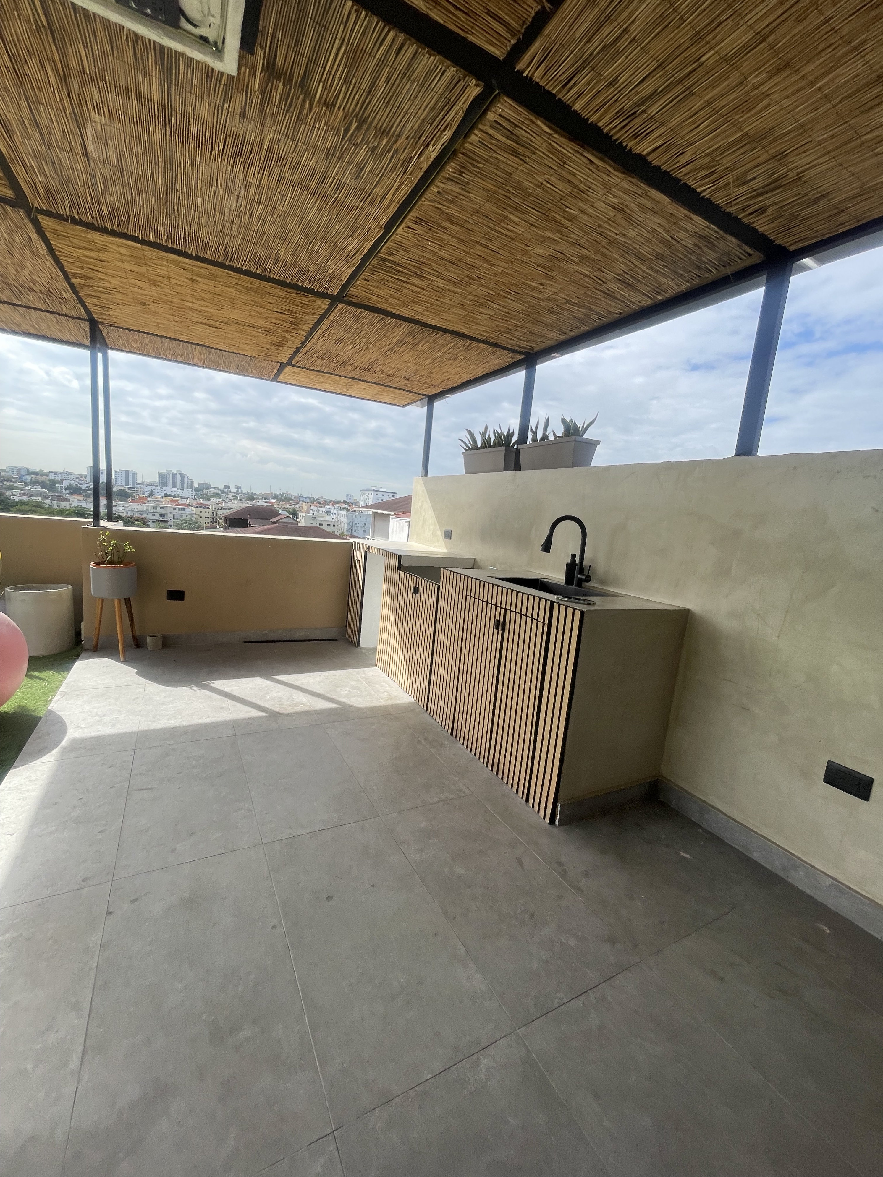 apartamentos - Apartamento con hermosa terraza privada en Colinas de los Ríos. 7