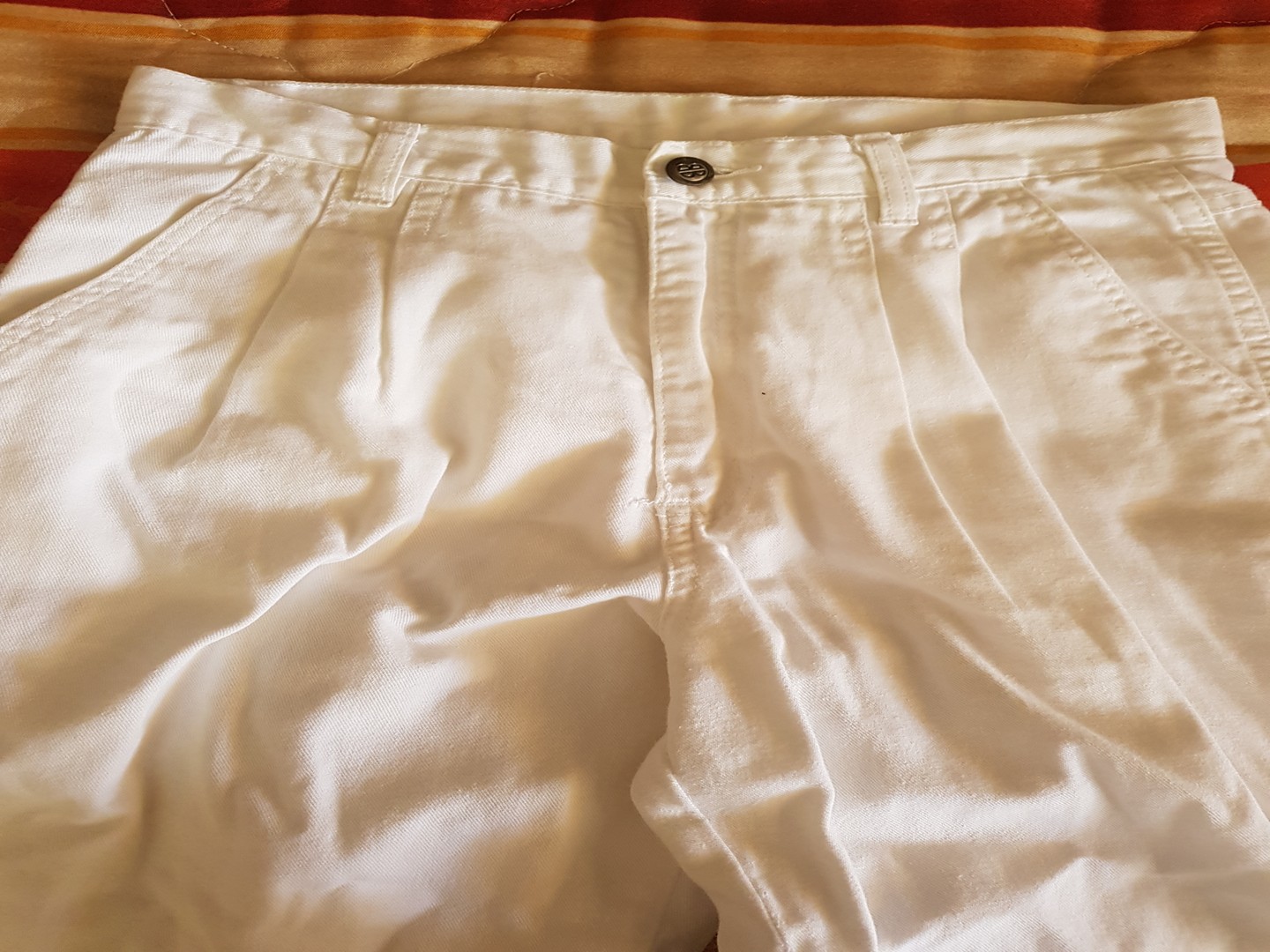 ropa para mujer - Pantalón blanco, diseño exclusivo de Bill Blass, tela estilo jeans 0