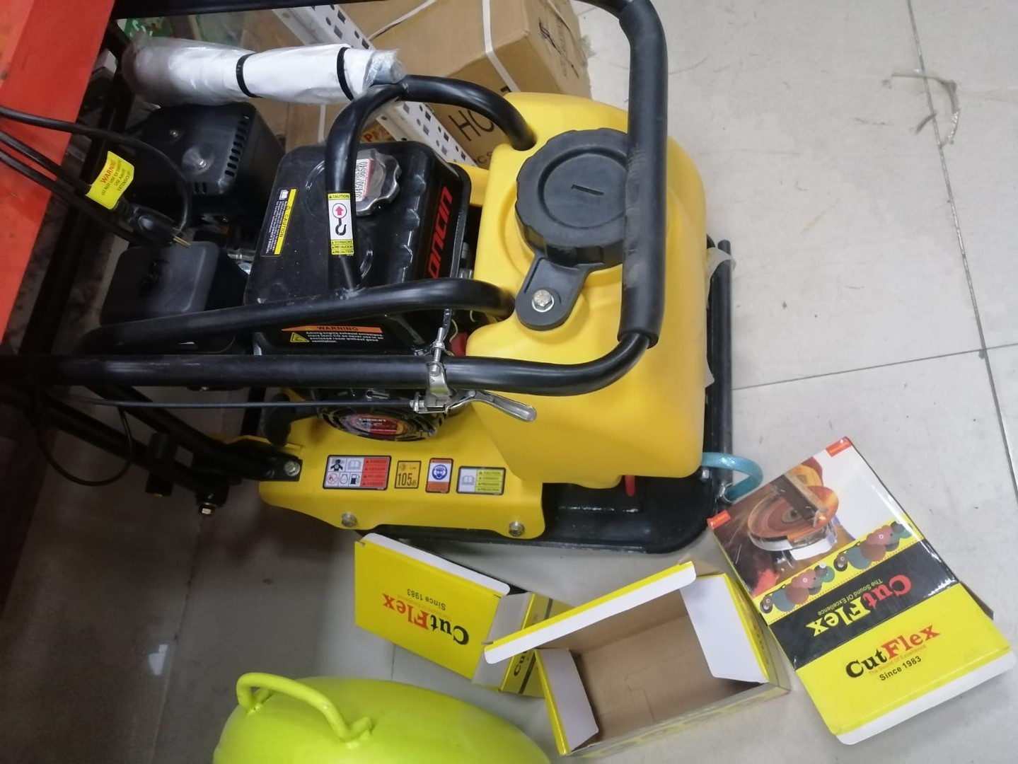 construccion e industrial - Rana Compactadora De Gasolina 7HP loncin
Nueva