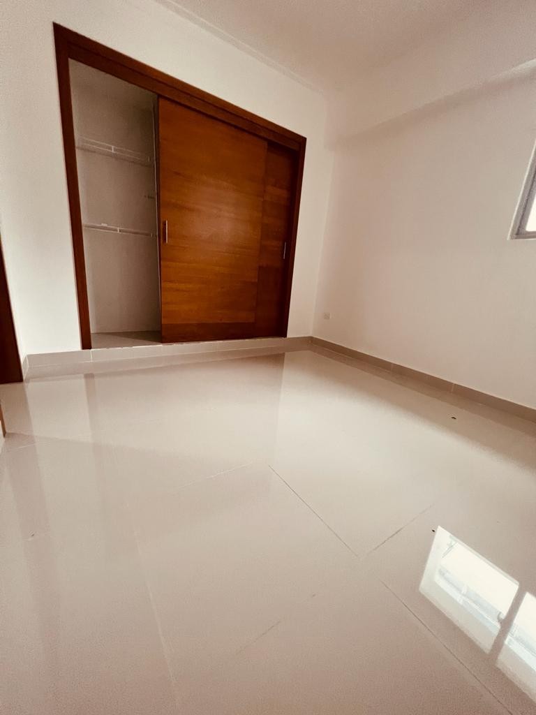 apartamentos - Bello apto en alquiler
Linea blanca
Bella vista norte
125 metros

 4