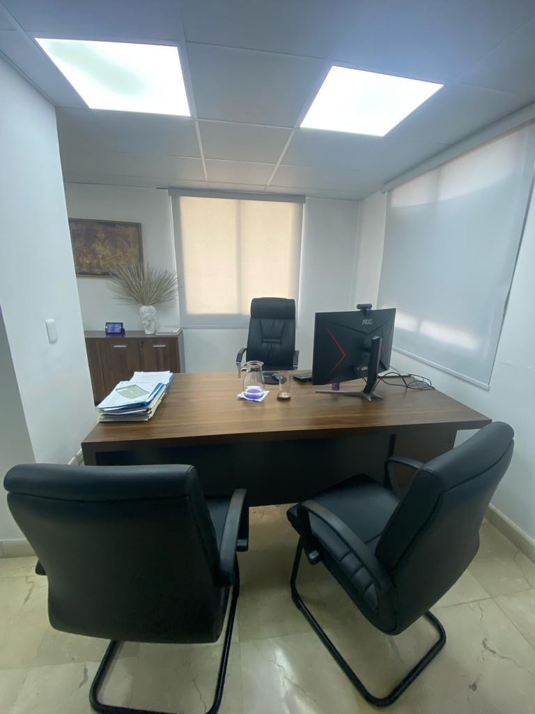 oficinas y locales comerciales - VENDO Oficina en Torre Corporativa, 7mo Piso, Evaristo Morales.  

COD: PD134 0