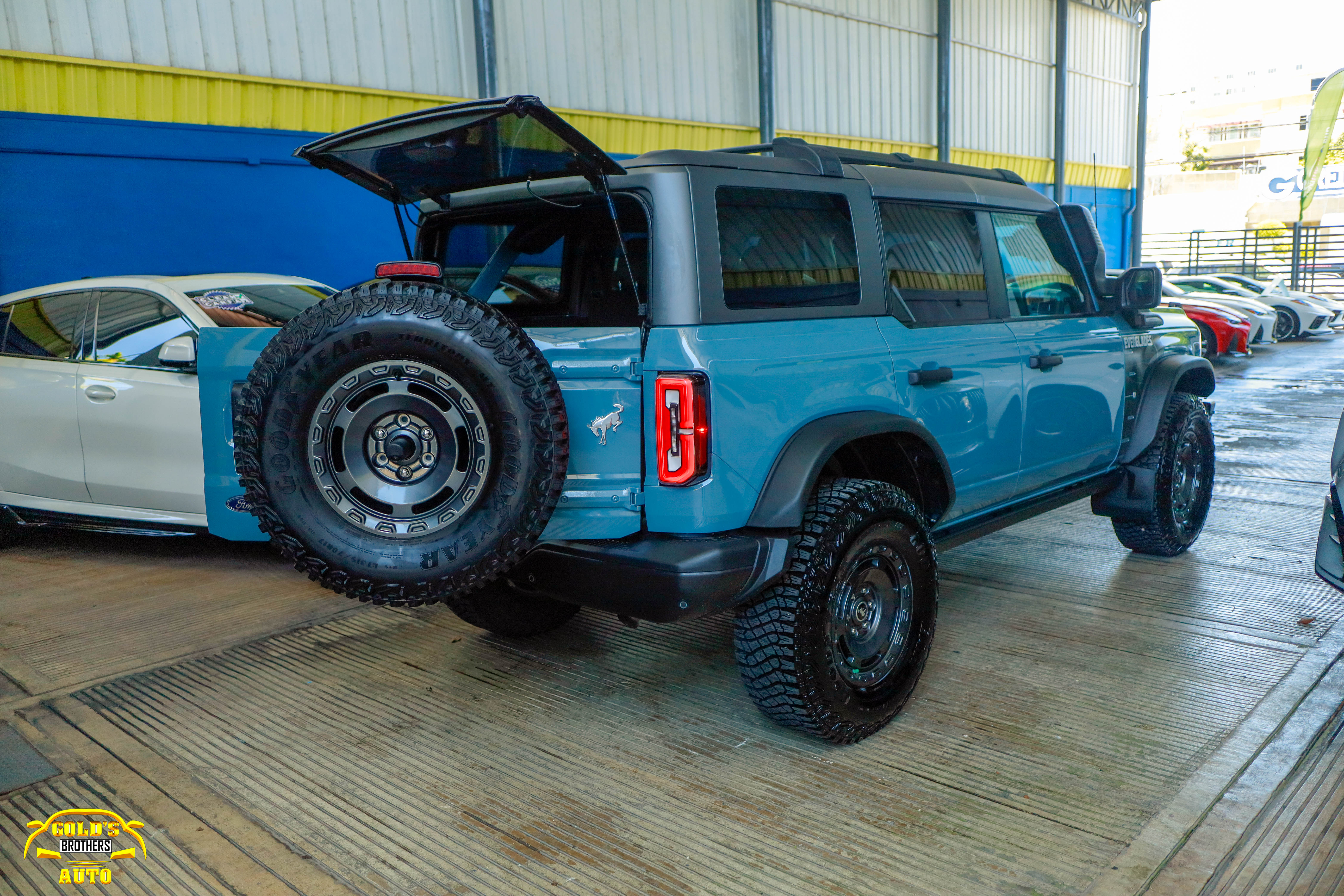 jeepetas y camionetas - Ford Bronco Everglades 2023 Recien Importado 4