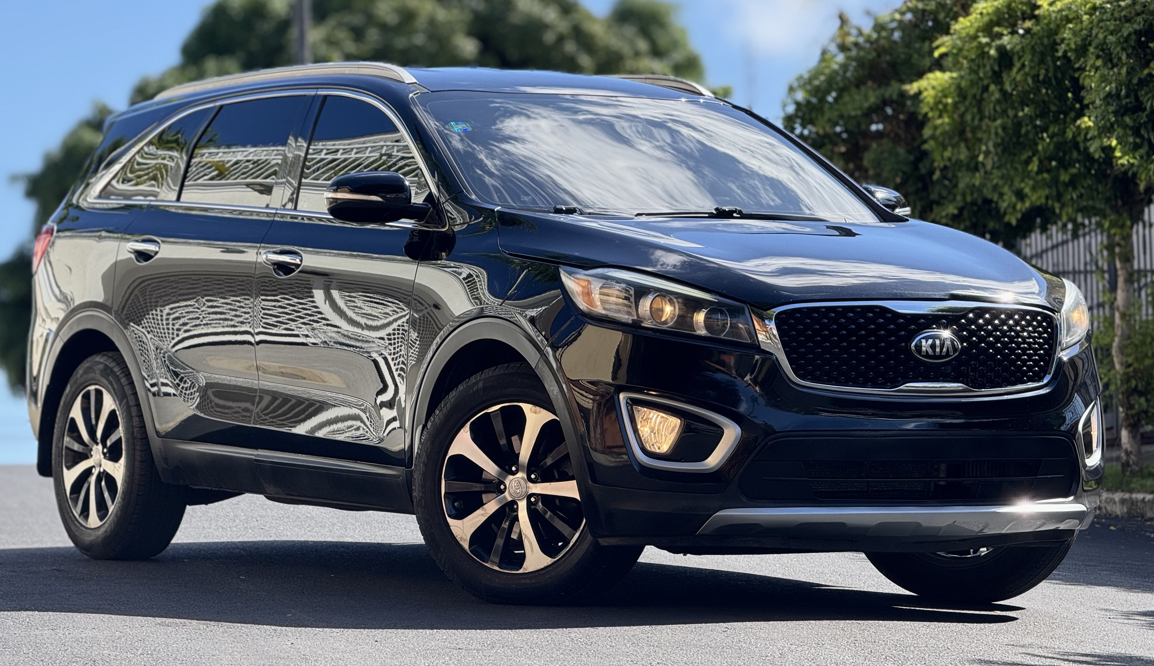 jeepetas y camionetas - Kia Sorento EX 4x2 2017 2 filas