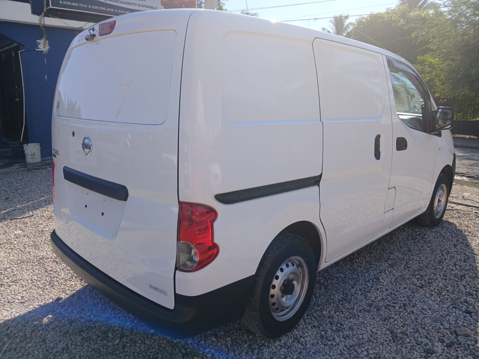 carros - VENDO NISSAN NV200 FINANCIAMIENTO DISPONIBLE  4